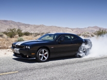  Dodge Challenger     -  